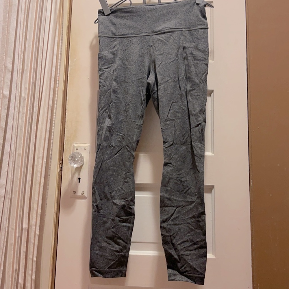 Athleta salutation stash pocket tights